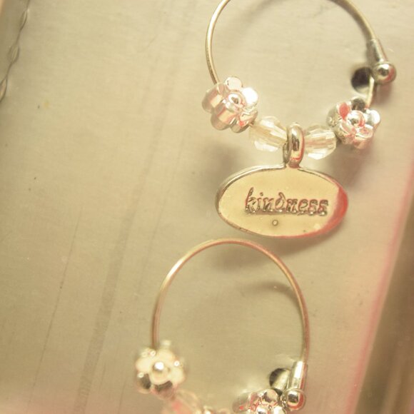 Ashley Nicole Designs Decorative Wine Charms Inspiring Words Goldtone Party Gift - Picture 2 of 12